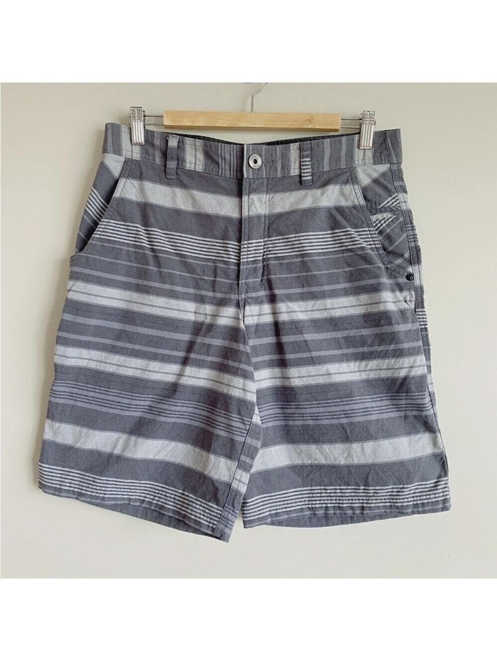 Lululemon Kahuna Shorts Golf Chino Gray Striped Mens 34 (Meas. 32W)